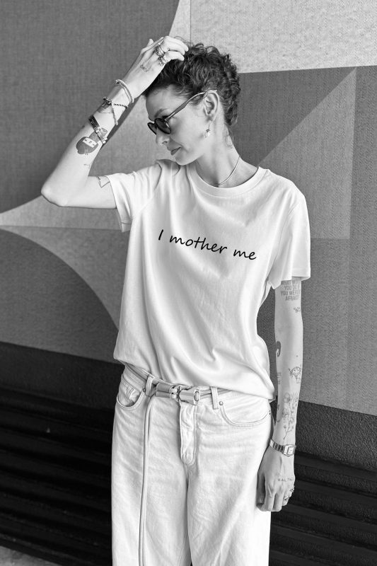 I mother me t-shirt